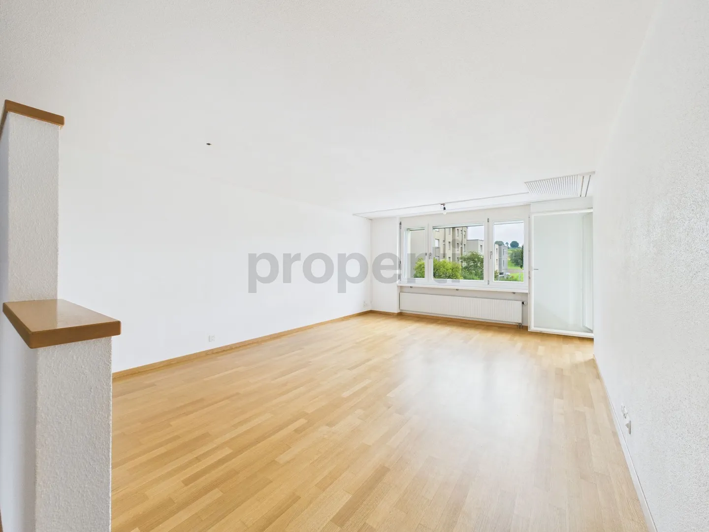 Spacious and bright 5.5-room family apartment in Schwarzenburg - Photo 1 of 13