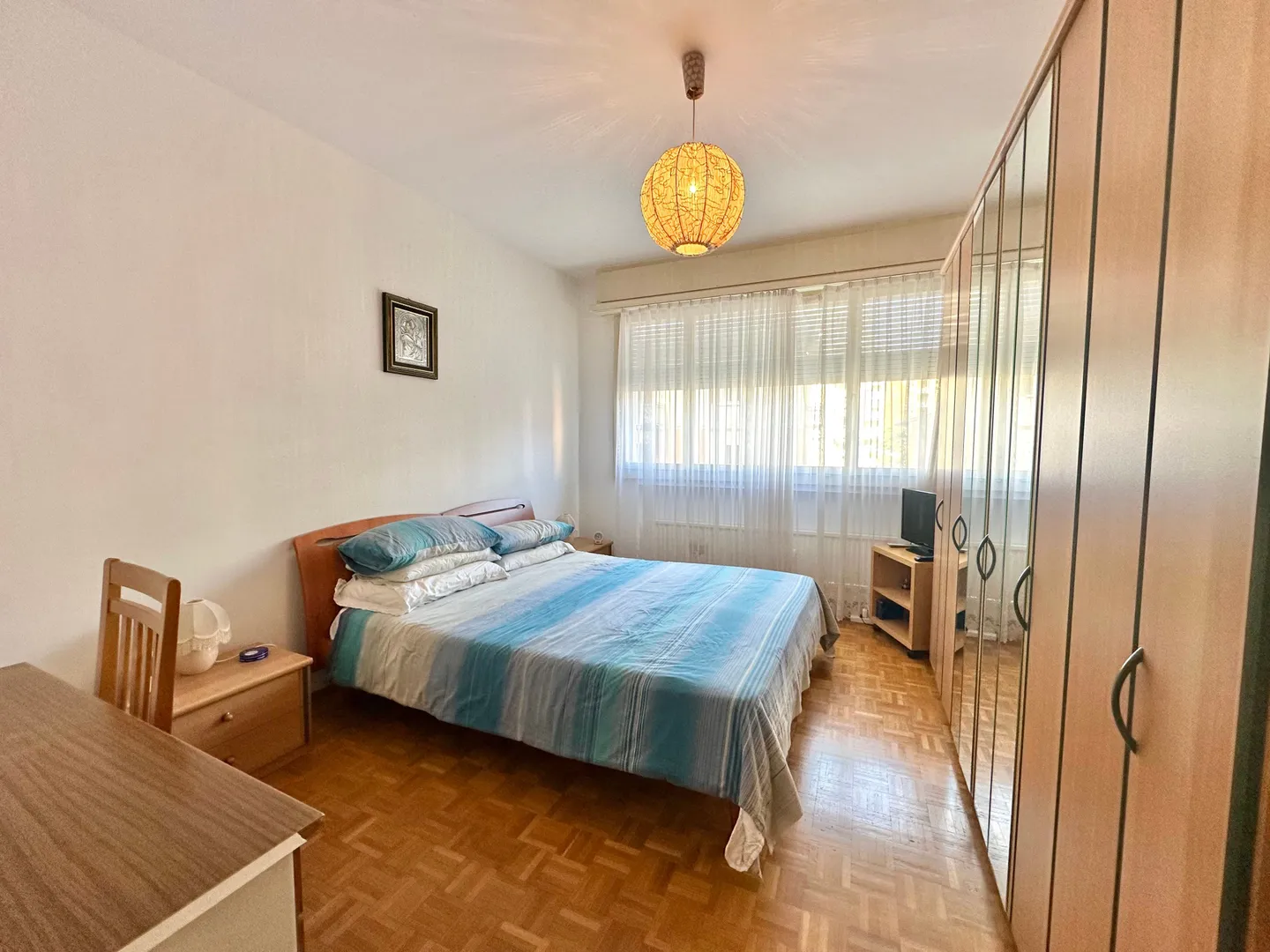 Spazioso appartamento di 3.5 locali molto centrale con balcone a Lugano - Foto 4 von 10