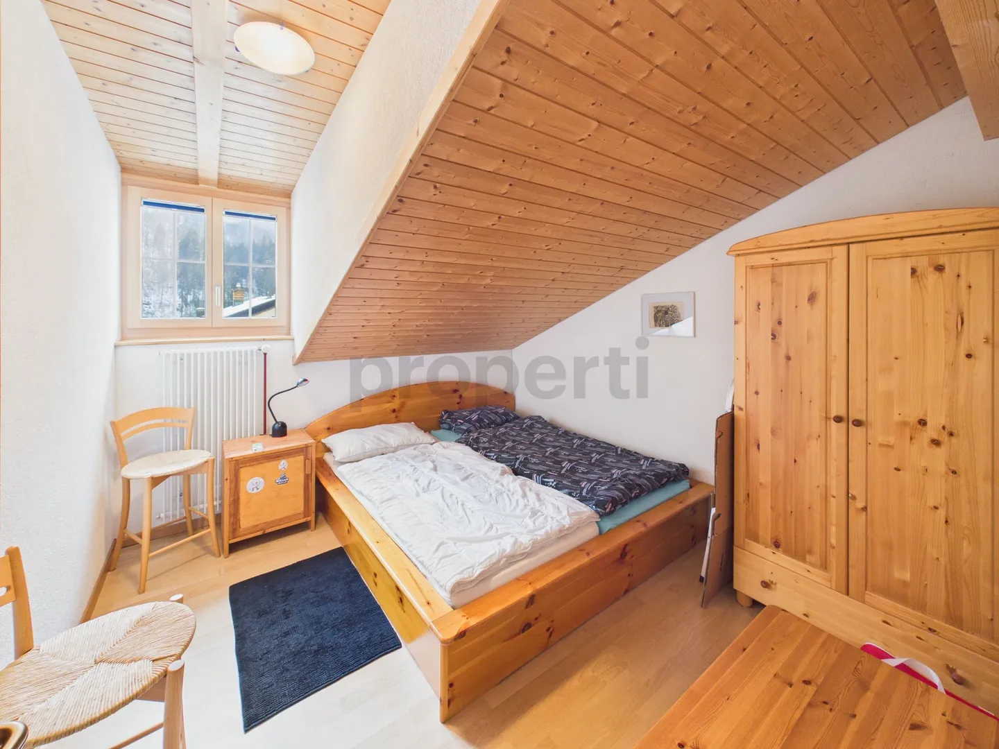 Cozy 3-room attic apartment in Betschwanden also possible as a 2nd apartment - Photo 7 of 10