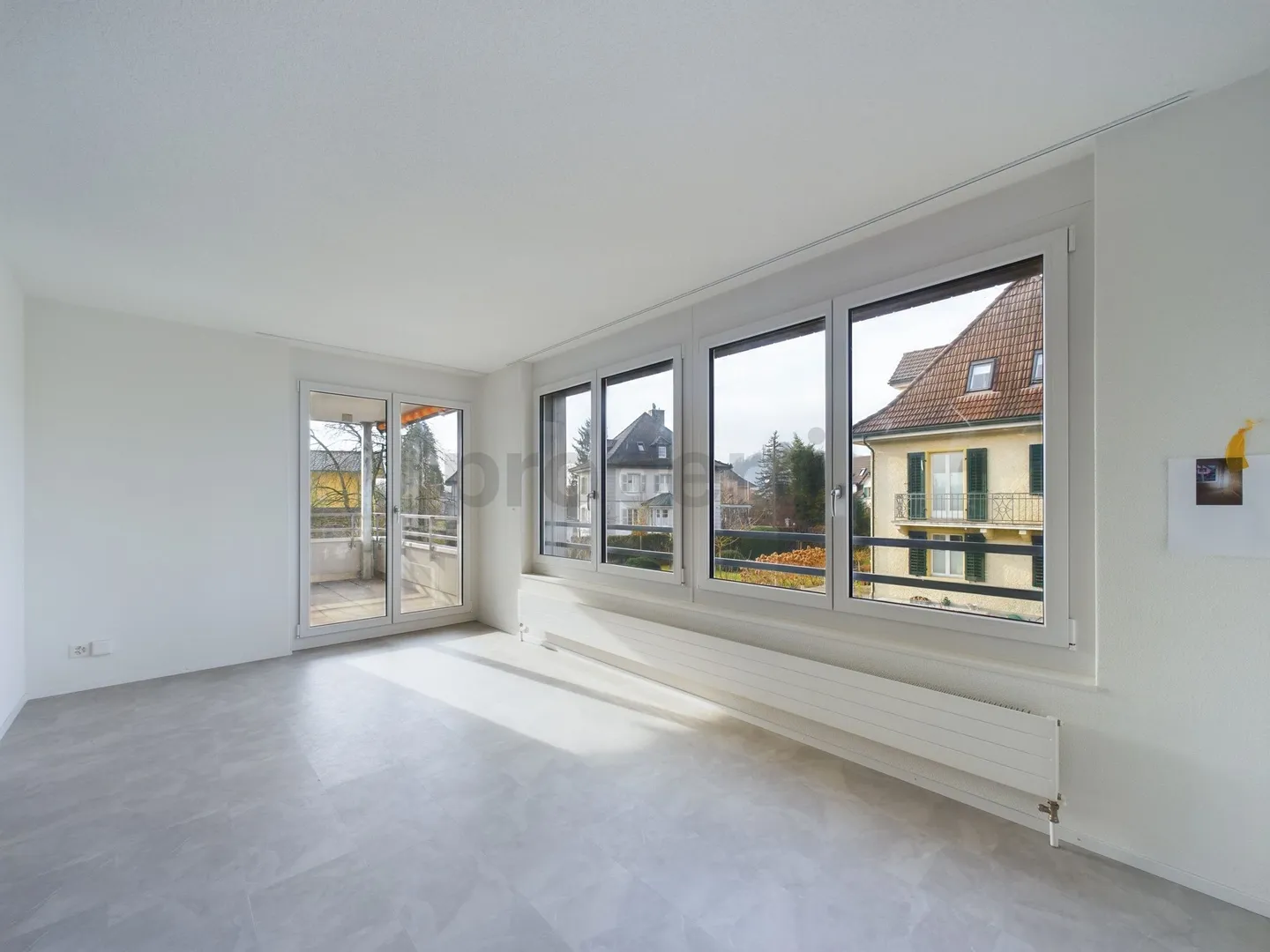 Stilvolle 3.5-Zimmer Wohnung mit Balkon in Lenzburg - Foto 1 von 9