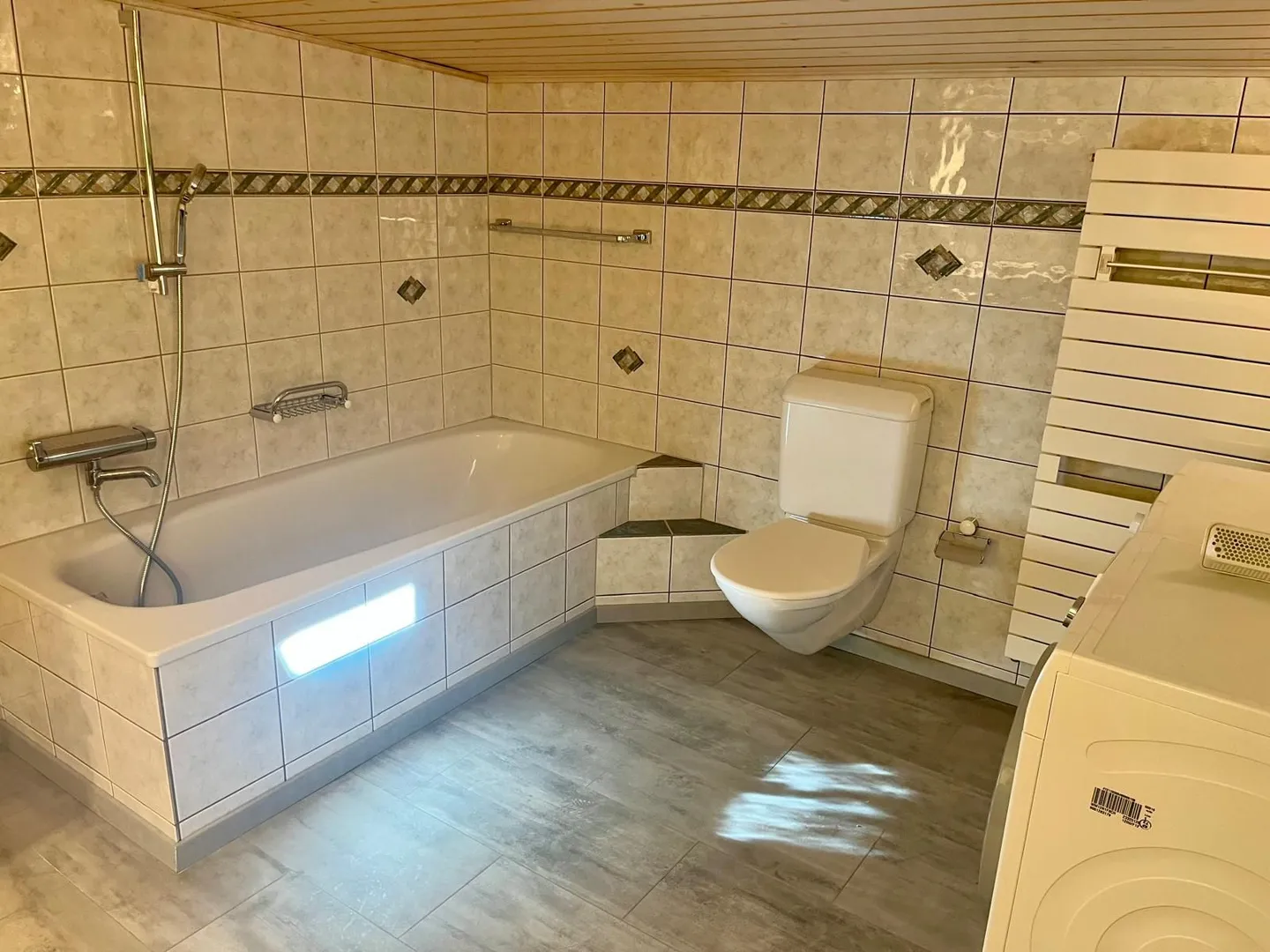 Modern 6.5-room apartment in Rohrbachgraben - Photo 11 of 13