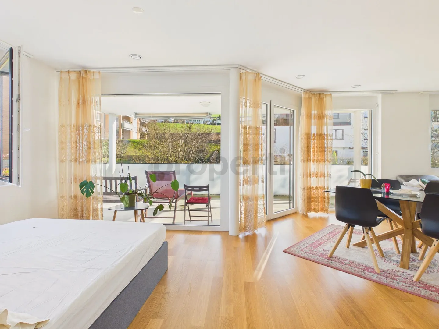 Elegante 2.5-Zimmer-Möblierte Wohnung mit Balkon, Ebikon - Foto 4 von 9