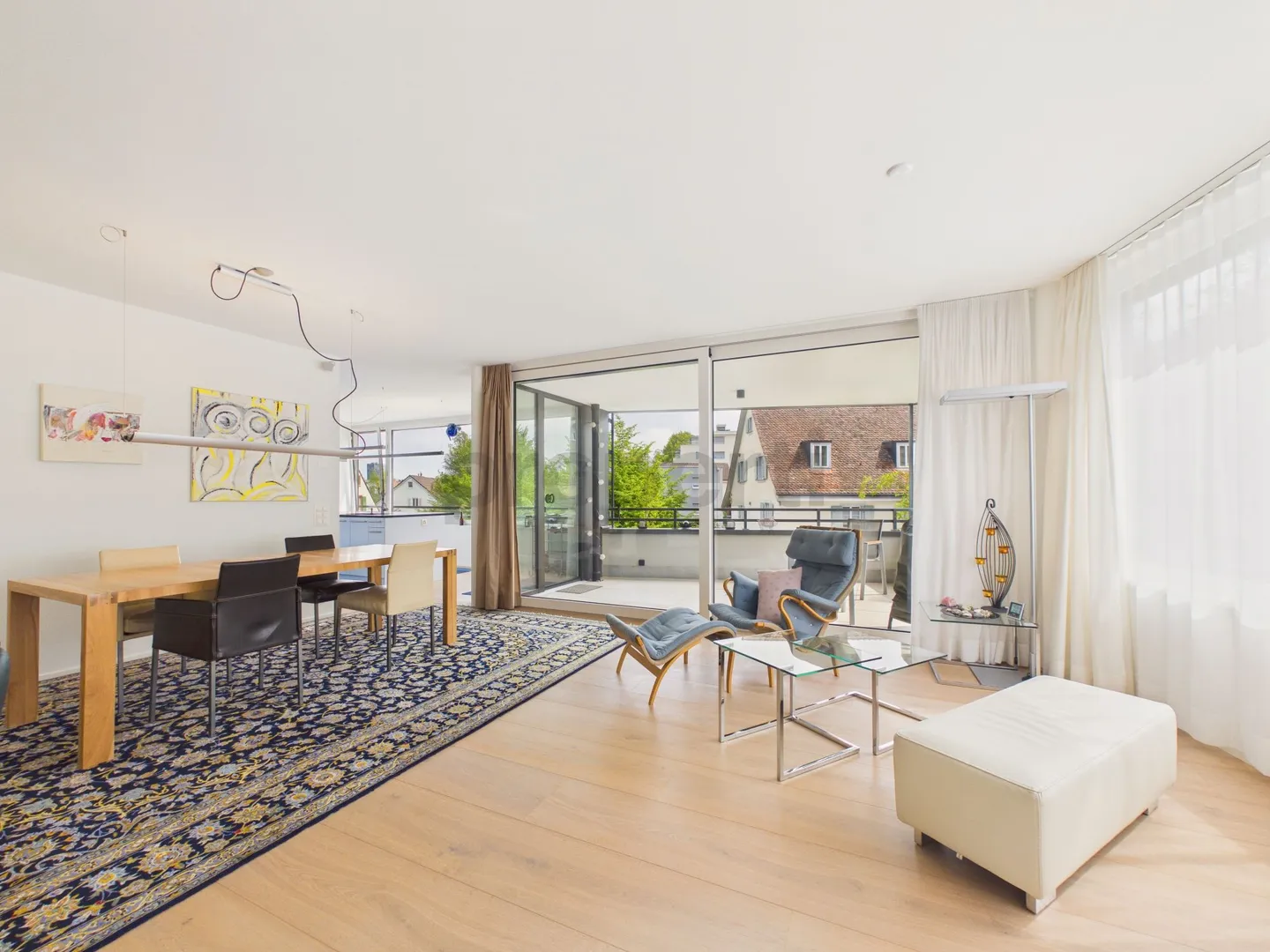 Modern 4.5-room apartment with lift and parking space, Binningen - Photo 1 of 13