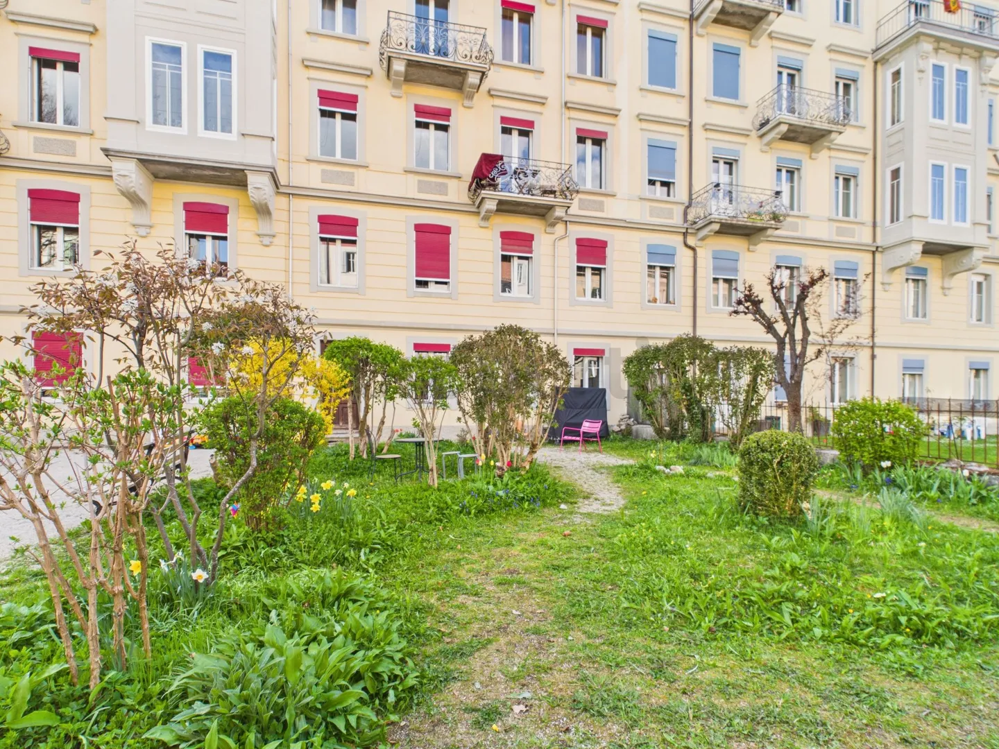 Modern 4.5 rooms - elegantly furnished apartment, La Chaux-de-Fonds - Photo 9 of 11