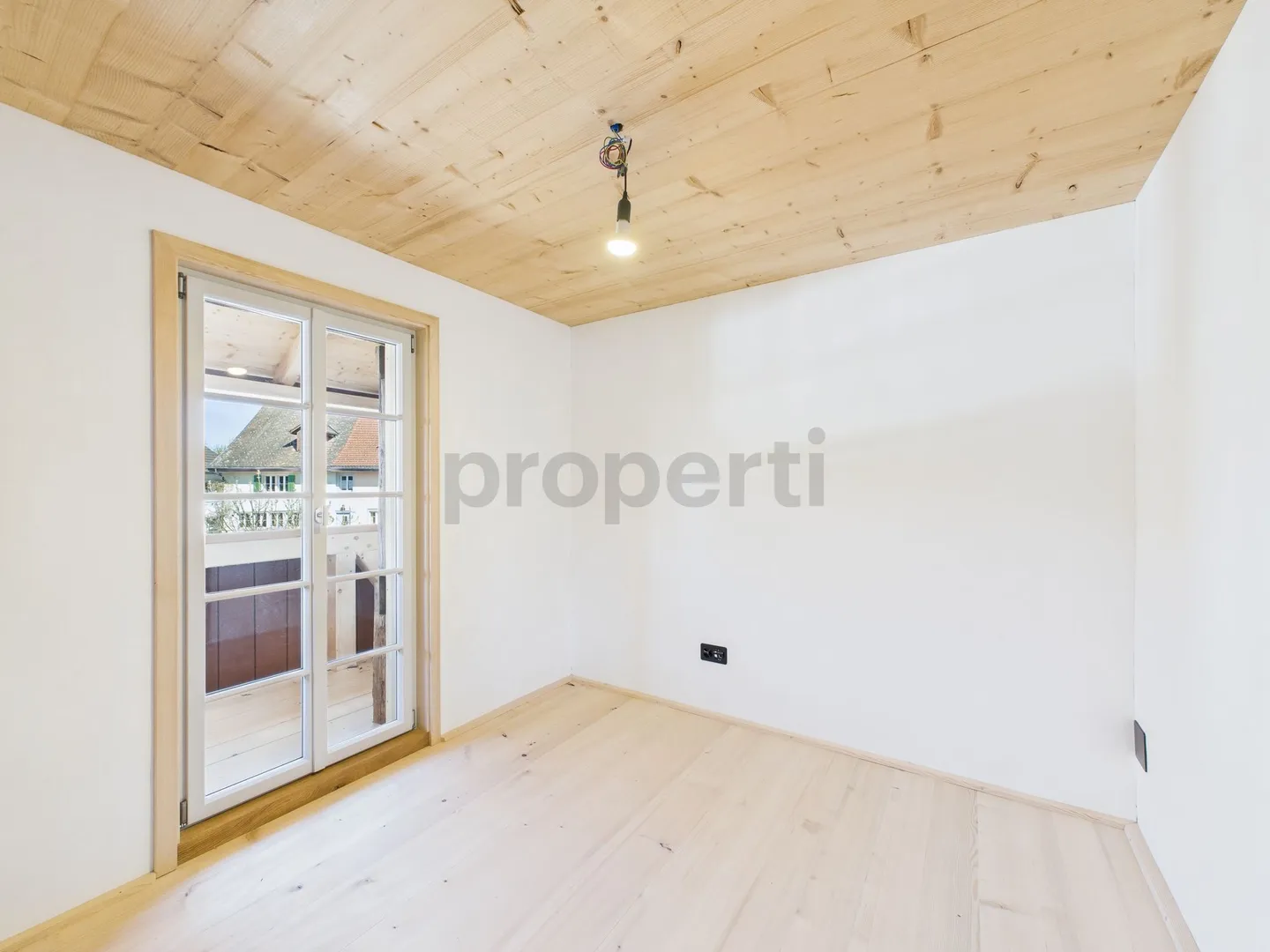 Charming completely renovated 4-room old apartment in the quiet village center of Fägswil near Rüti - Photo 6 of 12