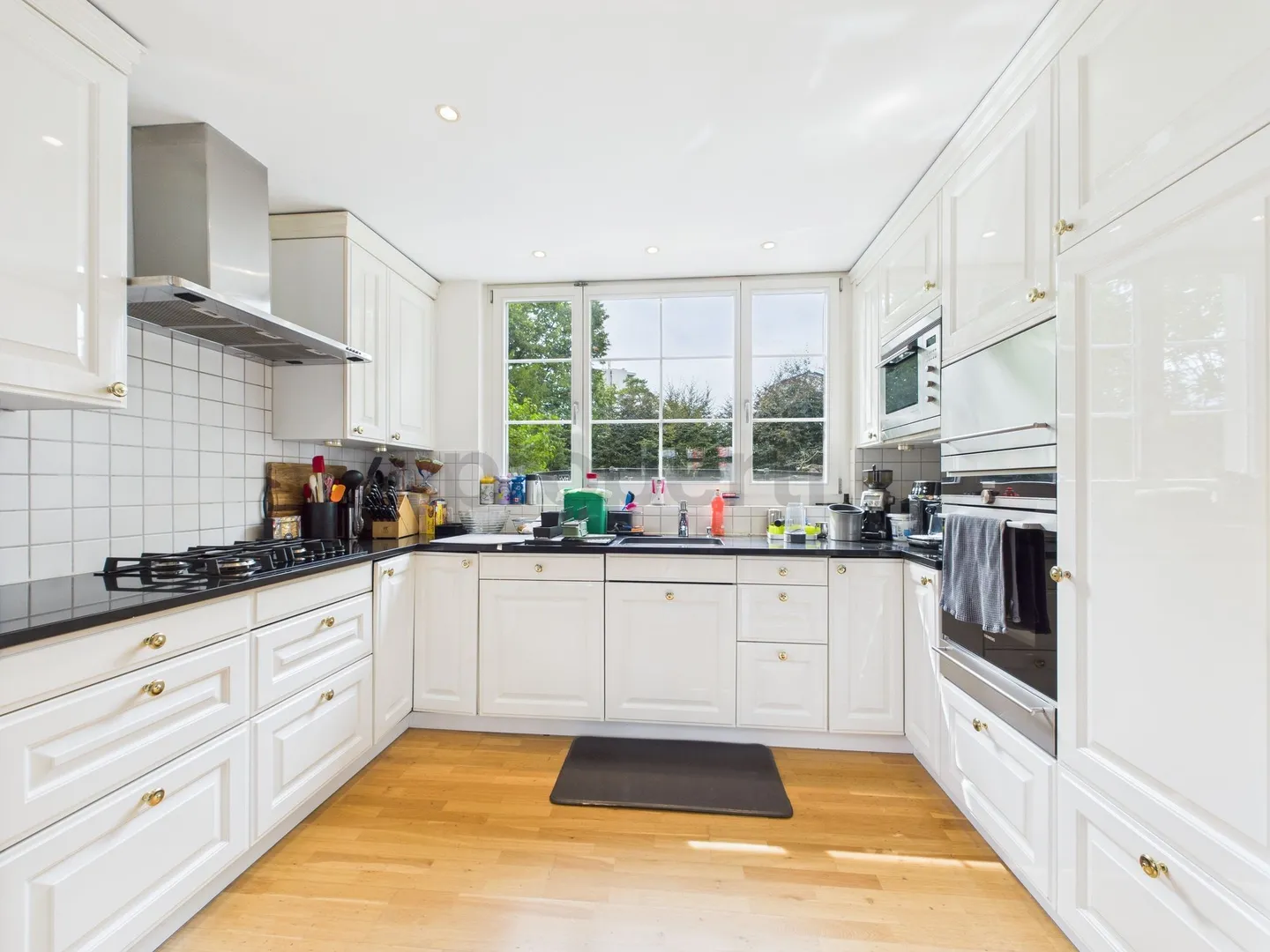 Wohnen im Licht: Exklusives Einfamilienhaus in Reinach, Kanton BL - Foto 4 von 13