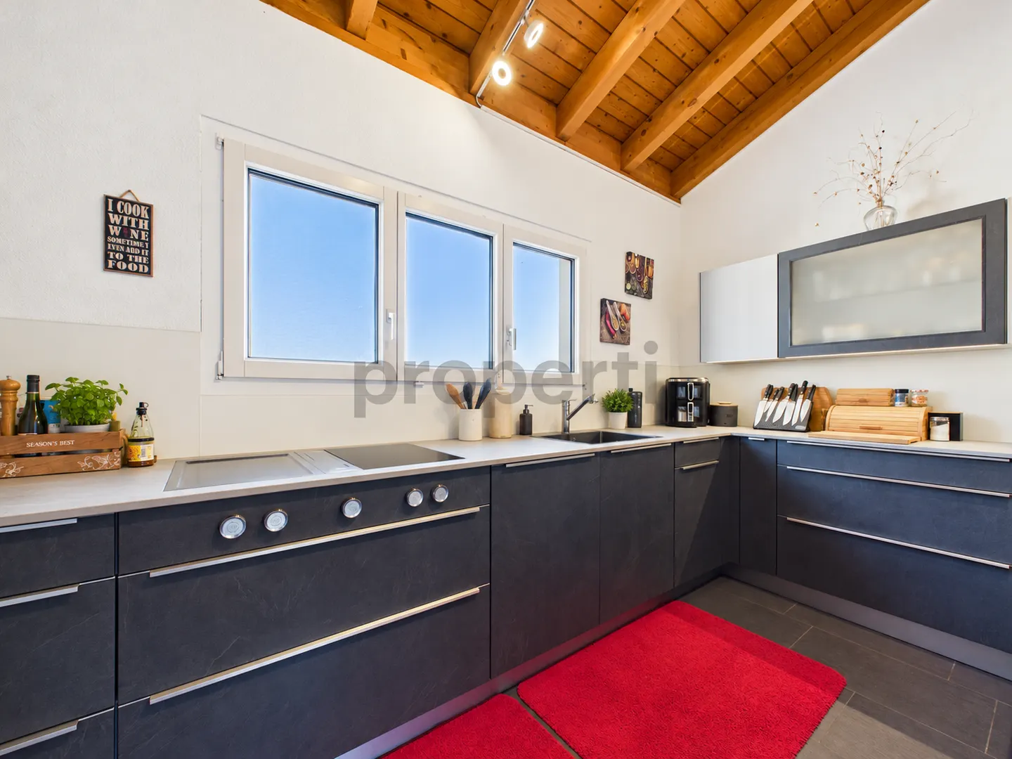 Exclusive Attic Penthouse with Dream Terraces - Panoramic View over the Rooftops - Photo 4 of 13