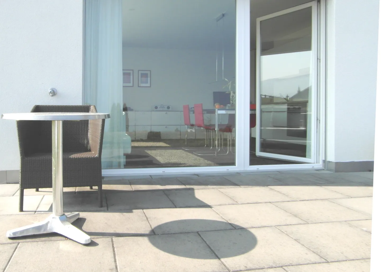 Appartement moderne de 2,5 pièces dans un emplacement panoramique calme de Richterswil - Photo 9 sur 13