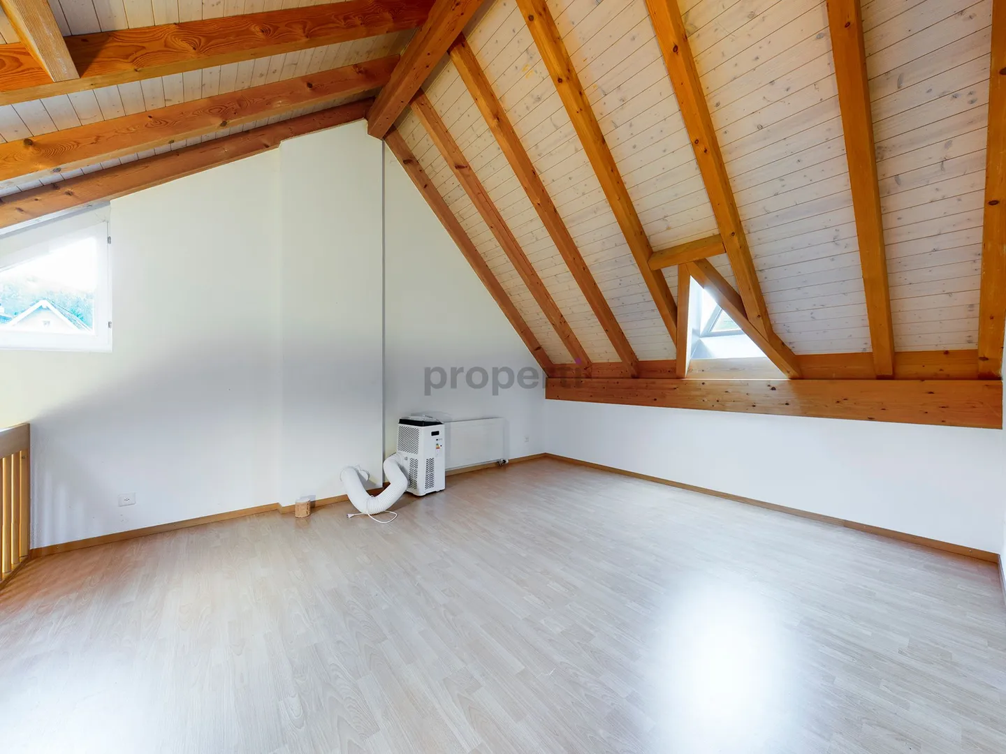 Charming and Cozy 3.5 Room Apartment - Photo 2 of 6