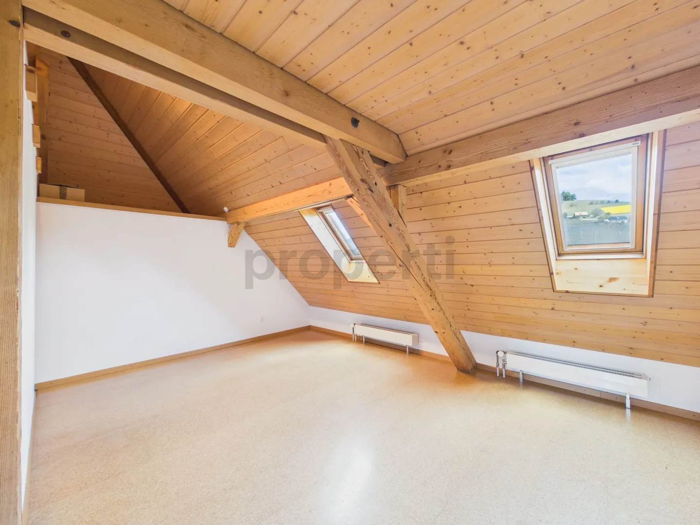 Charming 4.5-room maisonette with balcony in Enggistein - Photo 6 of 12