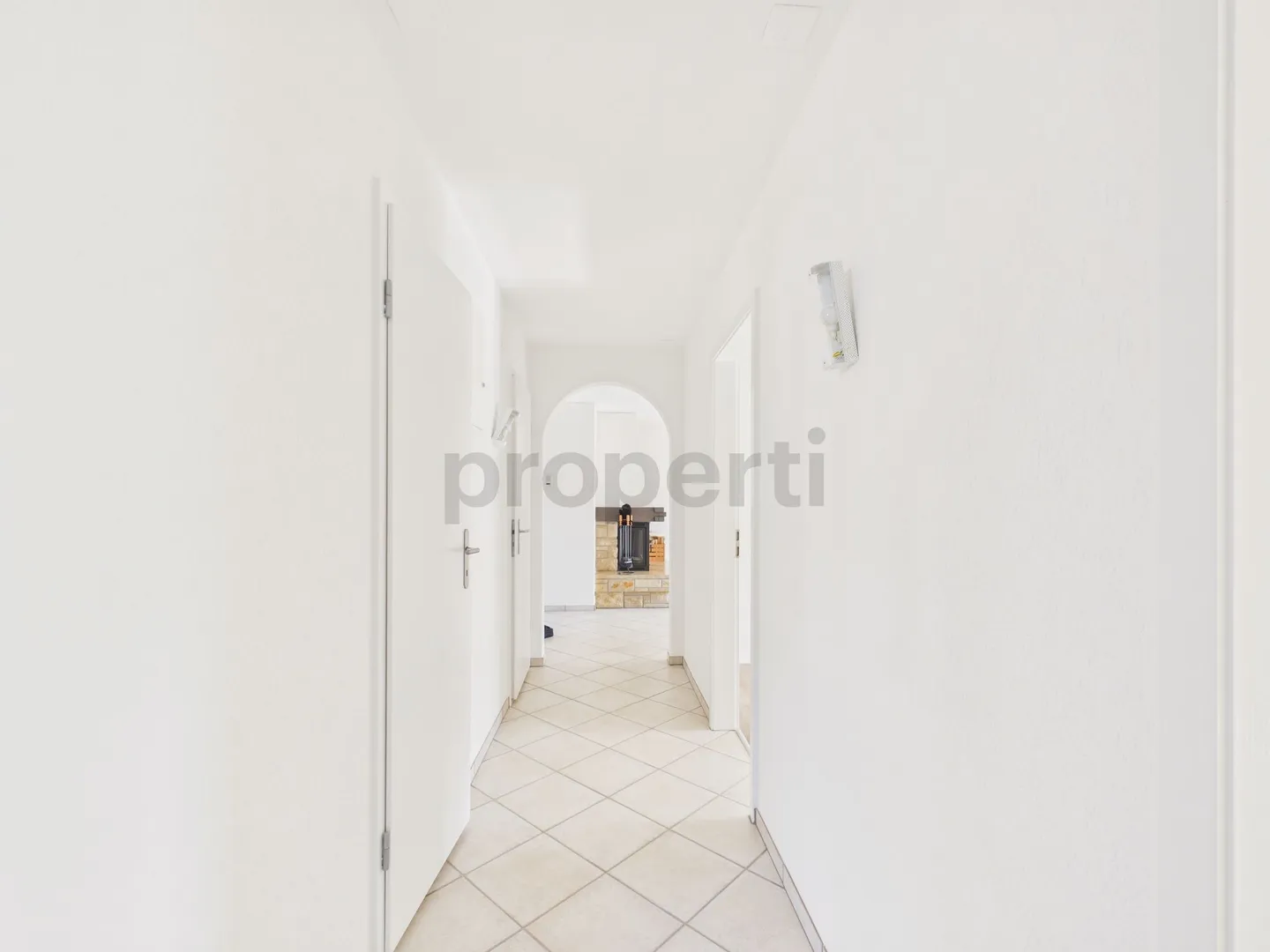 Moderno appartamento di 4,5 stanze con bel balcone - Foto 10 di 13