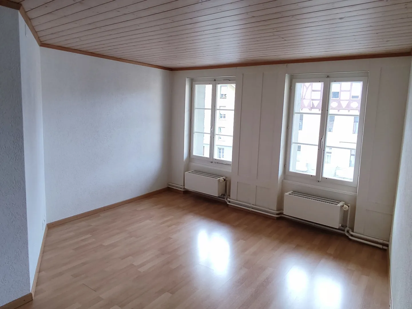 Grosszuegige Wohnung mit sonnigem Balkon - Foto 6 von 12