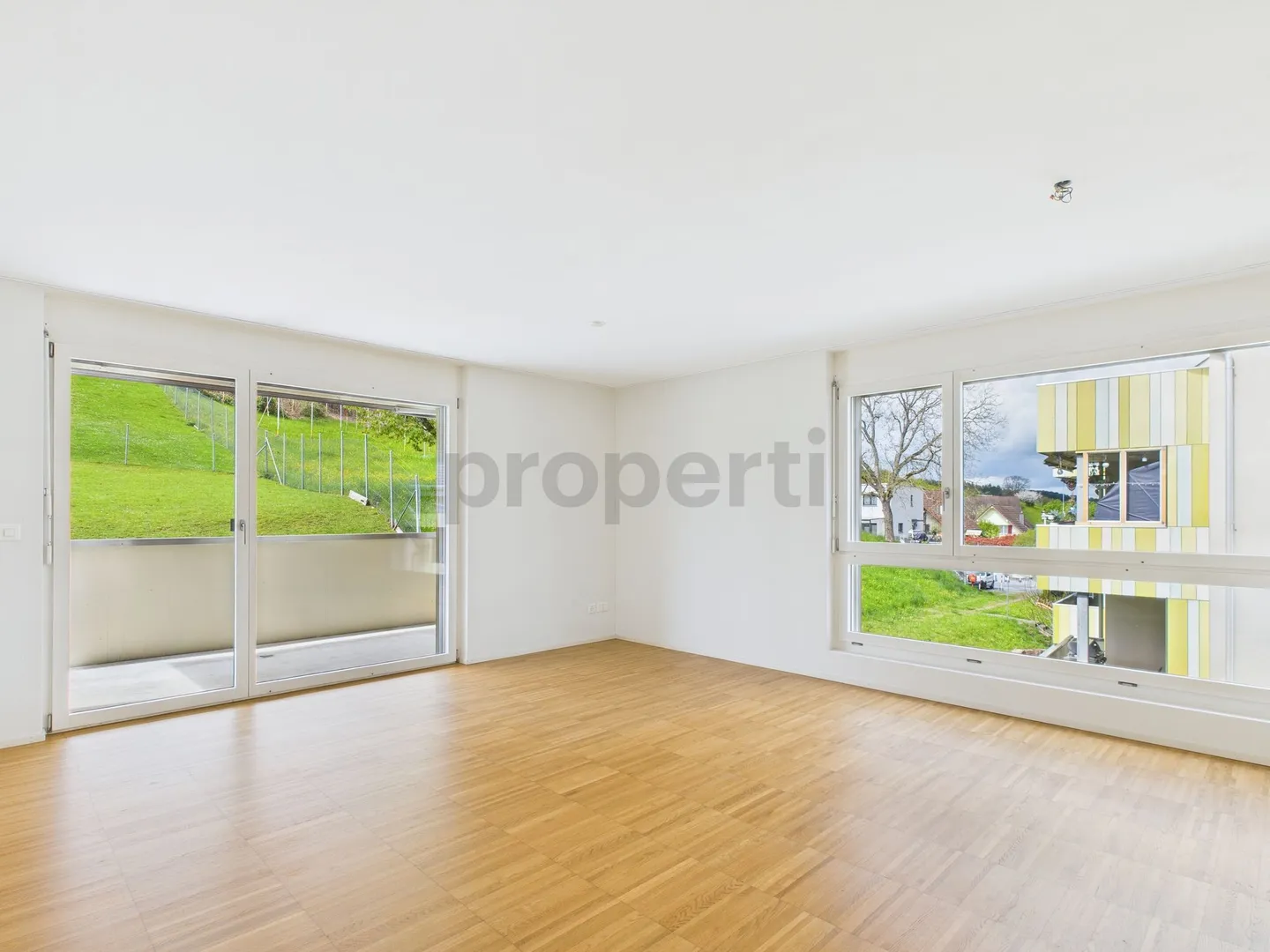 Erleben Sie Licht, Weite und Lebensqualität  3.5-Zimmer-Wohnung in Zeihen - Foto 1 di 10