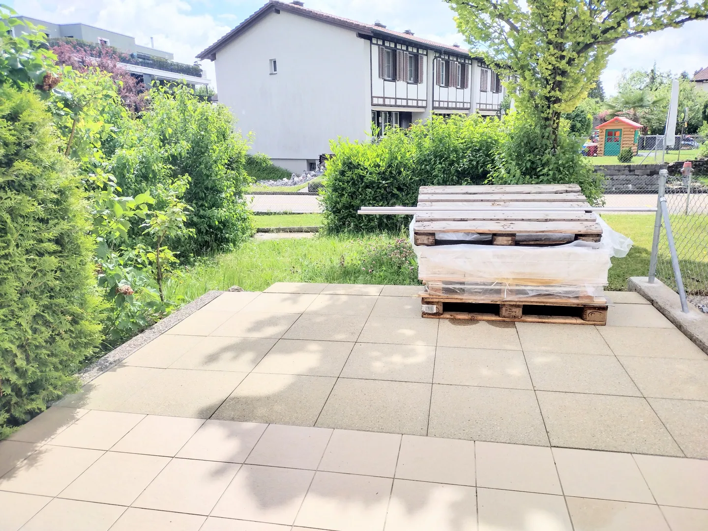 Appartement de jardin 3.5 pièces récemment rénové et central à Uster - Photo 7 sur 8