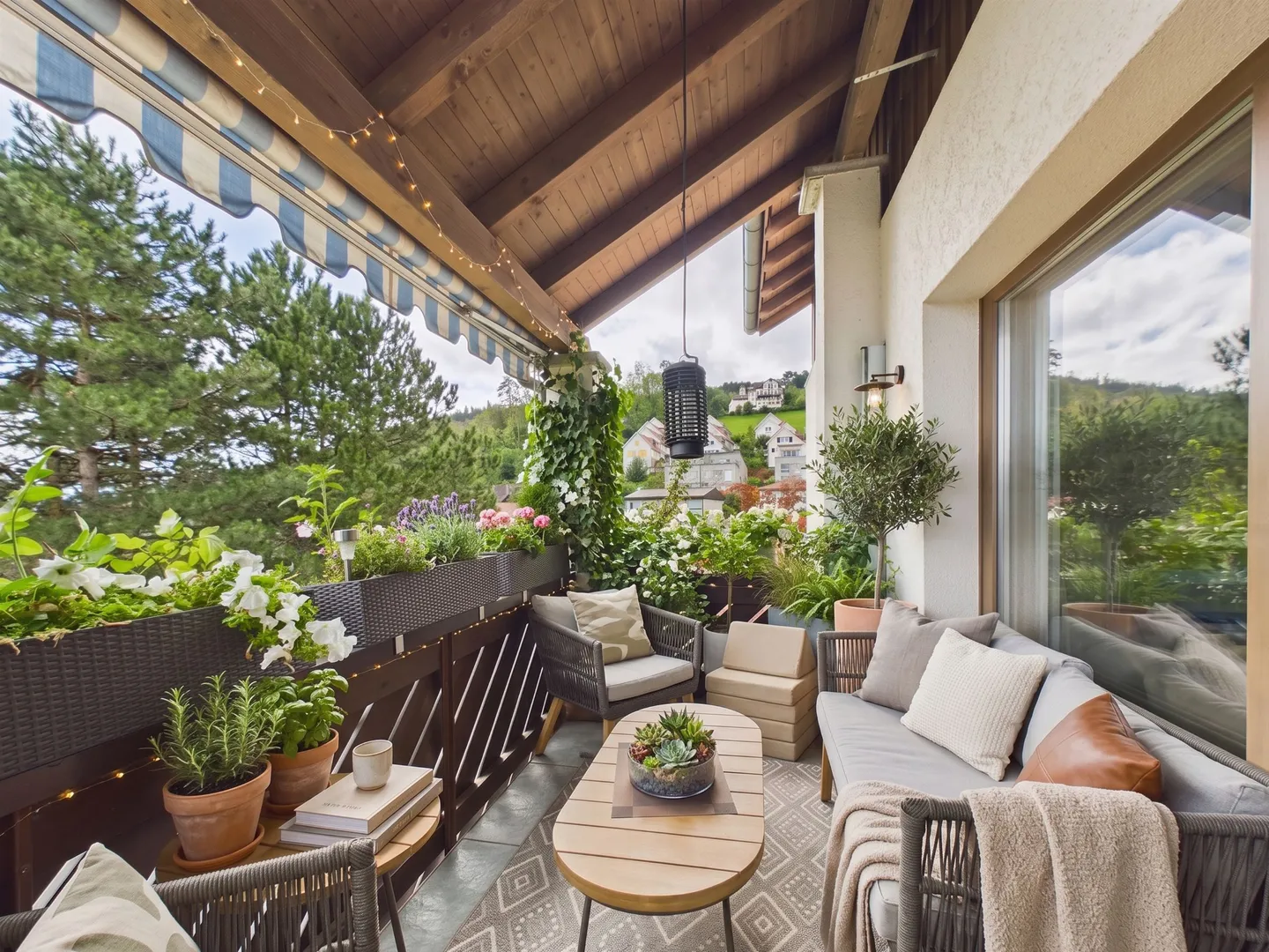 Quiet 5.5-Room Maisonette: Balcony in the Green, 4 Bedrooms & Large Hobby Room - Photo 12 of 13