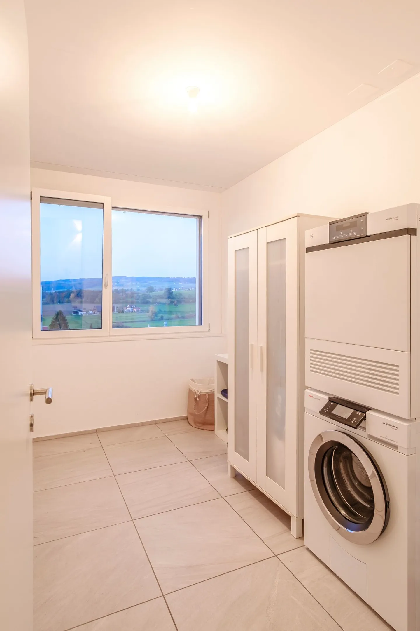 Appartement penthouse exclusif de 3,5 pièces en standard de propriété avec vue sur le Pilatus - Photo 10 sur 12