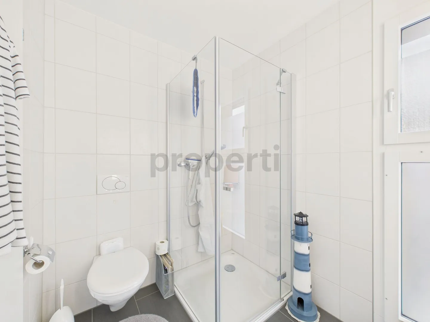 Moderne 4.5-Zimmer-Wohnung in Steinen - Foto 6 von 8