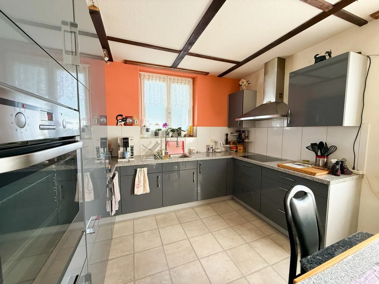 RENDEMENT SUPÉRIEUR | Maison trifamiliale à Luterbach Appartement rénové au rez-de-chaussée - Photo 4 sur 13