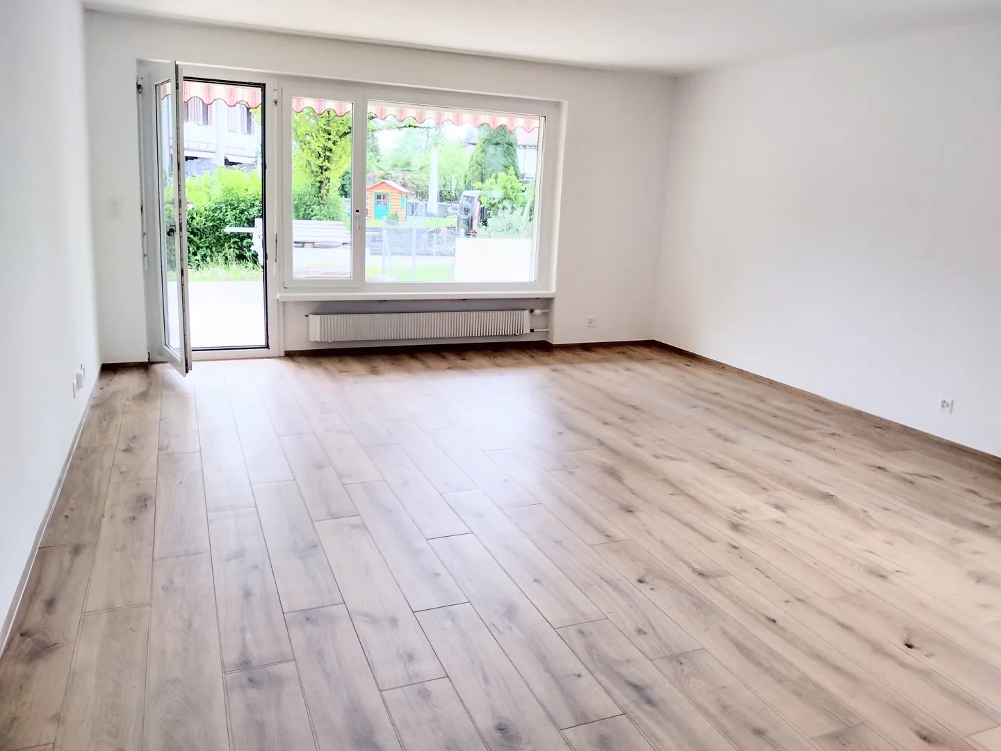 Appartement de jardin 3.5 pièces récemment rénové et central à Uster - Photo 1 sur 8