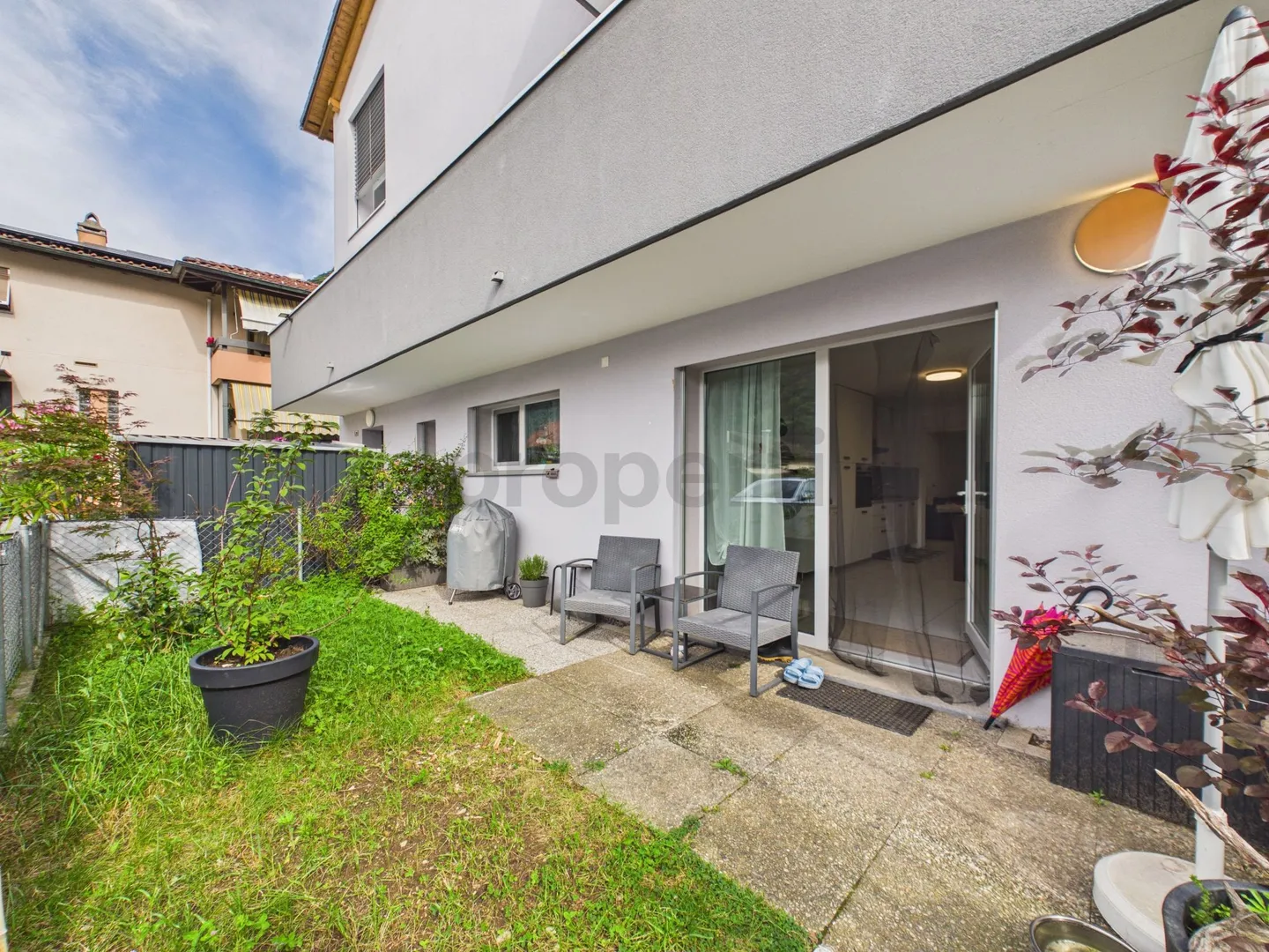 Casa plurifamiliare con giardino - Foto 10 di 13