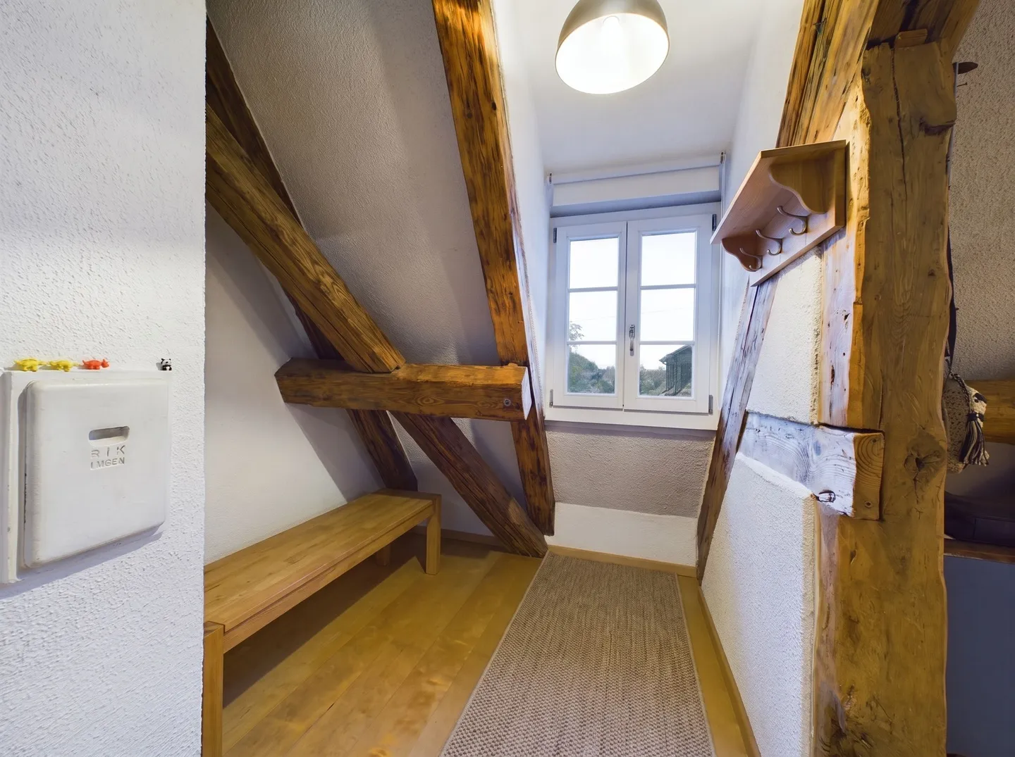 Loft Apartment in a Central Location - Photo 7 of 8