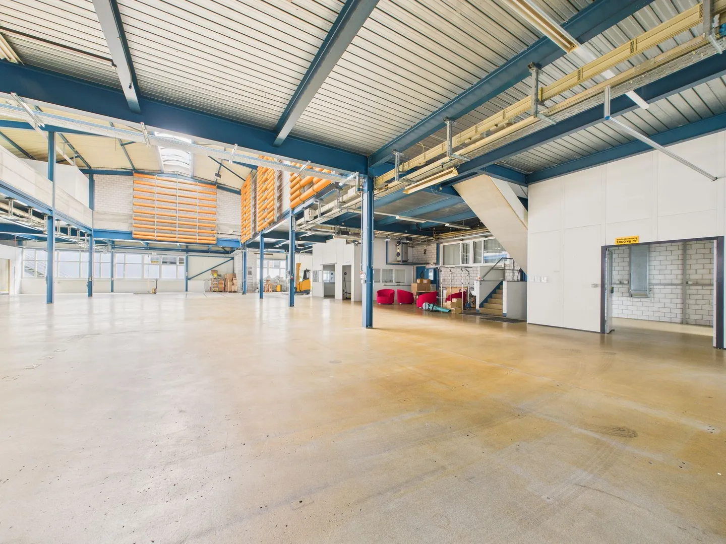 Espace commercial polyvalent à Wetzikon - Photo 1 sur 12