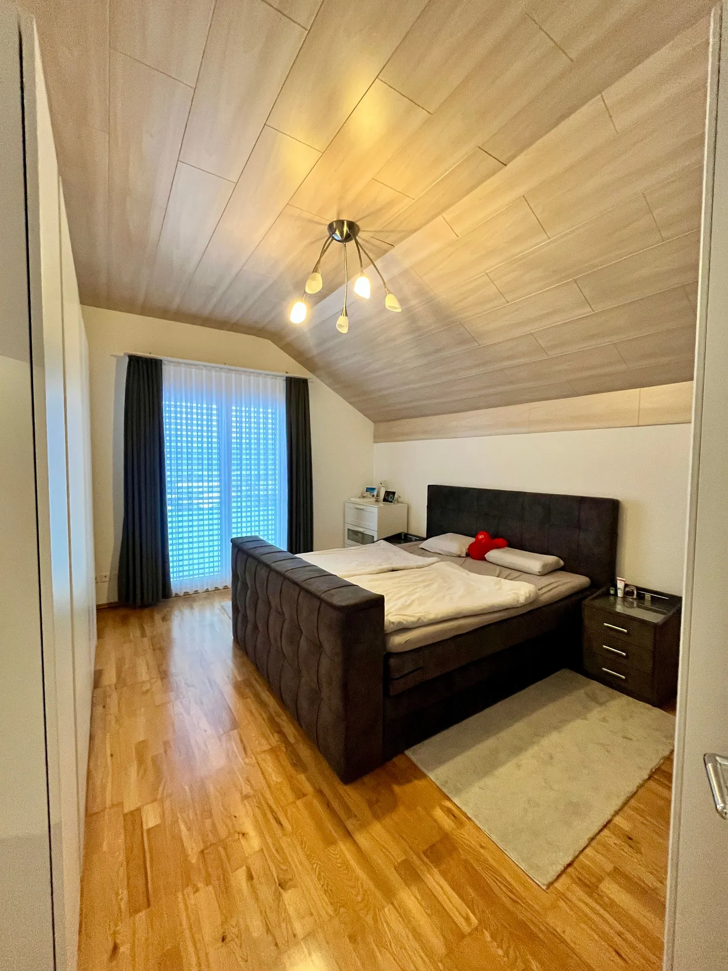 Maison jumelée moderne de 6,5 pièces à Uznach – CHF 4'000/mois - Photo 8 sur 13