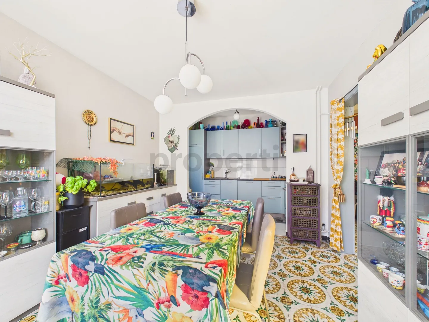 Elegante villa 8.5 locali con finiture di pregio e ampio box auto, Monteceneri - Foto 11 di 13