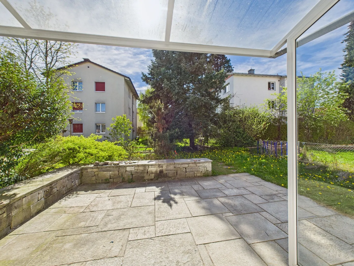 Stilvolles Reihenhaus in Wil - Foto 1 von 11