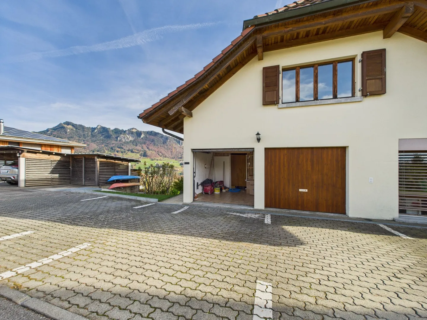 Geräumige Familienwohnung mit atemberaubendem Blick in Morlon - Foto 11 von 12