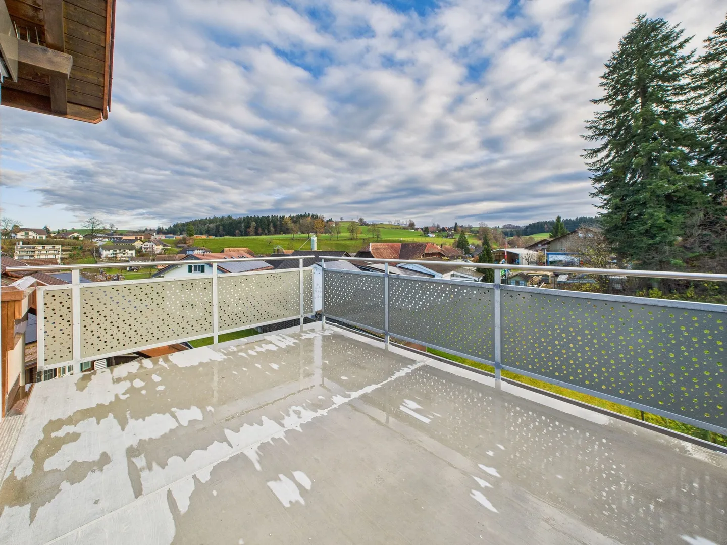 Helle 3.5-Zimmer Dachwohnung in Huttwil - Frisch renoviert! - Photo 11 sur 12