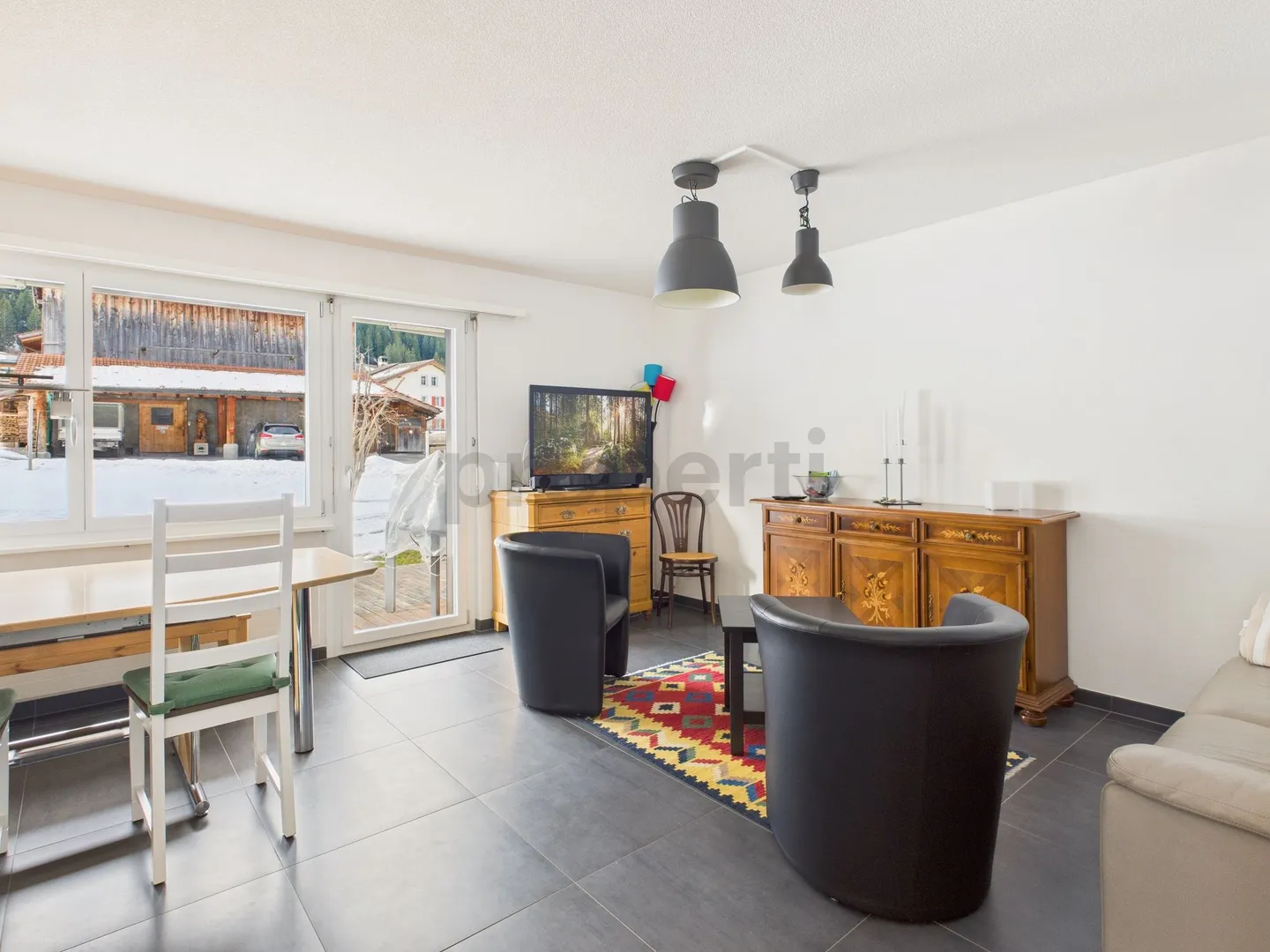 Charmante 3.5-Zimmer Wohnung mit Terrasse in Churwalden - Photo 2 of 11