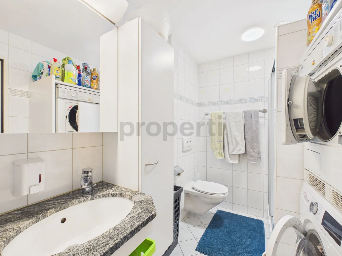 Appartement spacieux de 5.5 pièces avec balcon, Reinach - Photo 10 sur 13