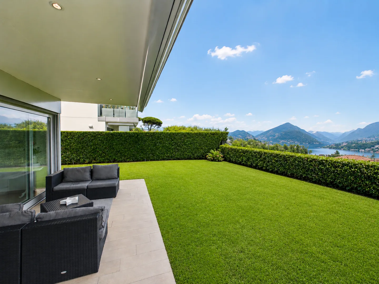 Eleganz, Panorama und Privatsphäre im Herzen von Montagnola - Foto 1 von 13