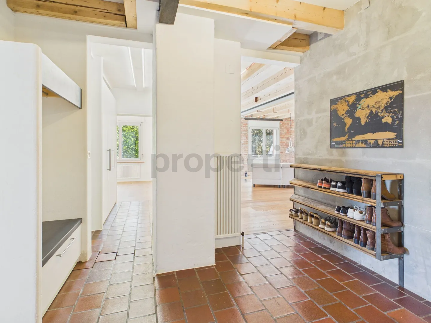 Charming and nature-friendly 4.5-room apartment with unique communal facilities, pool, and Swiss stone pine sauna in Arisdorf - Photo 12 of 13