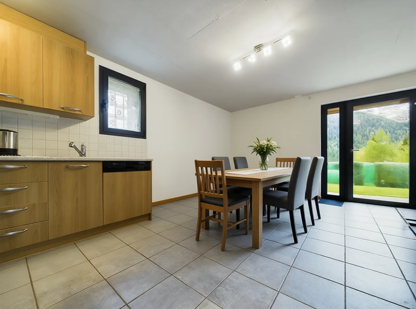 Charming single-family house for sale with breathtaking views with 6 rooms in Dalpe - Photo 4 of 13