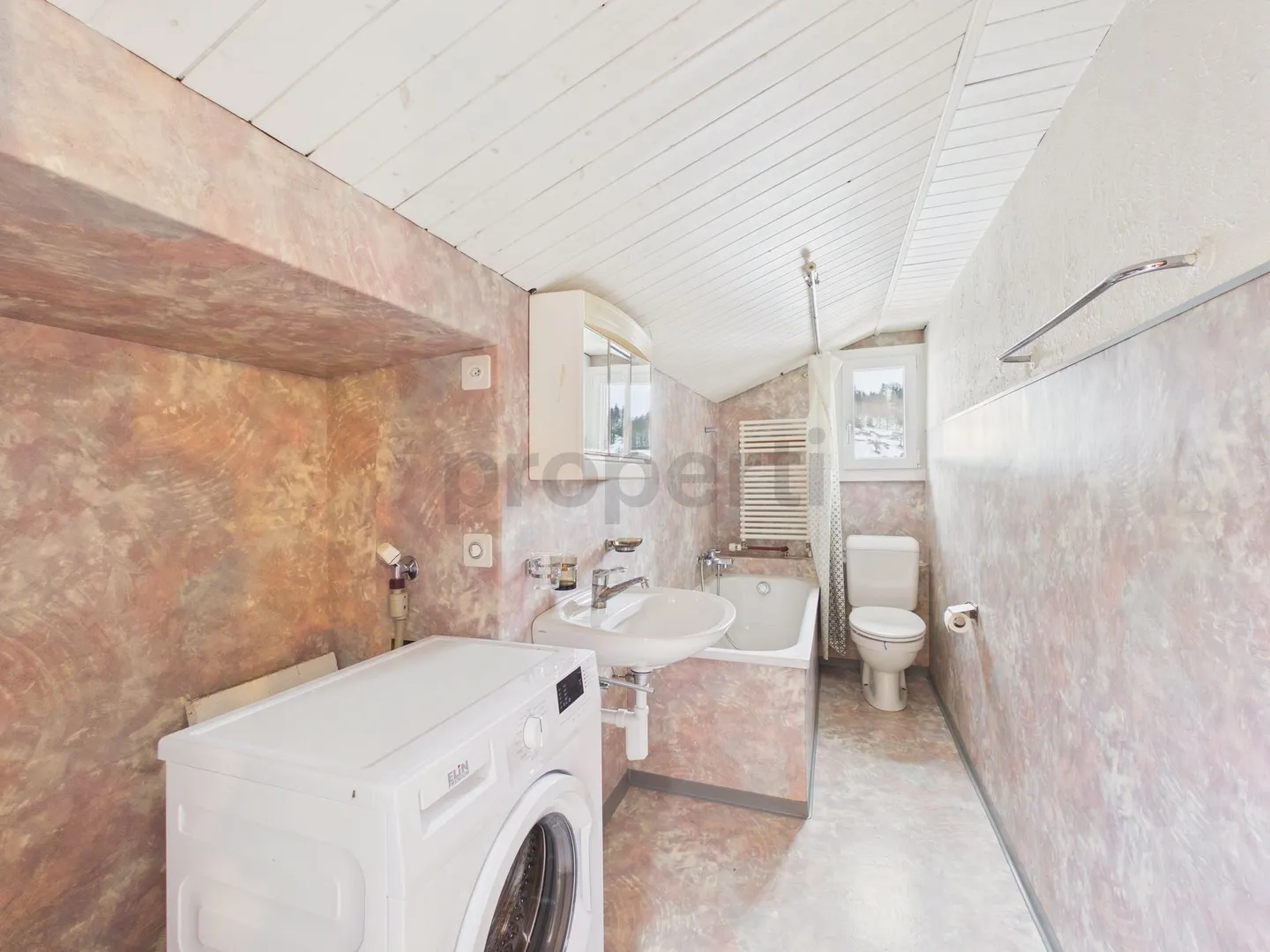 Spacious 7.5-room single-family house with balcony, Grub - Photo 6 of 13