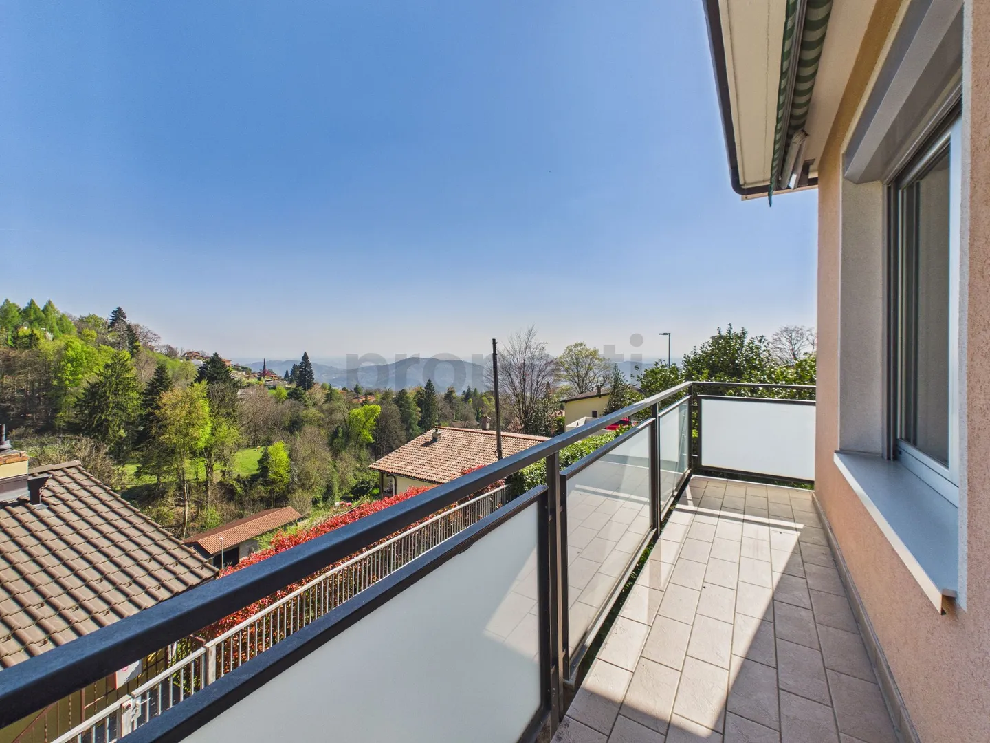 Maison Indépendante Élégante à Breggia - Photo 6 sur 13