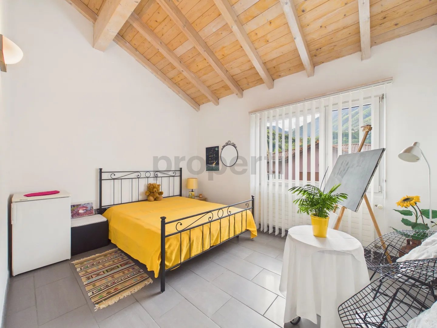 Geräumiges Einfamilienhaus mit 8,5 Zimmern und großem Garten, Giubiasco - Foto 6 von 13