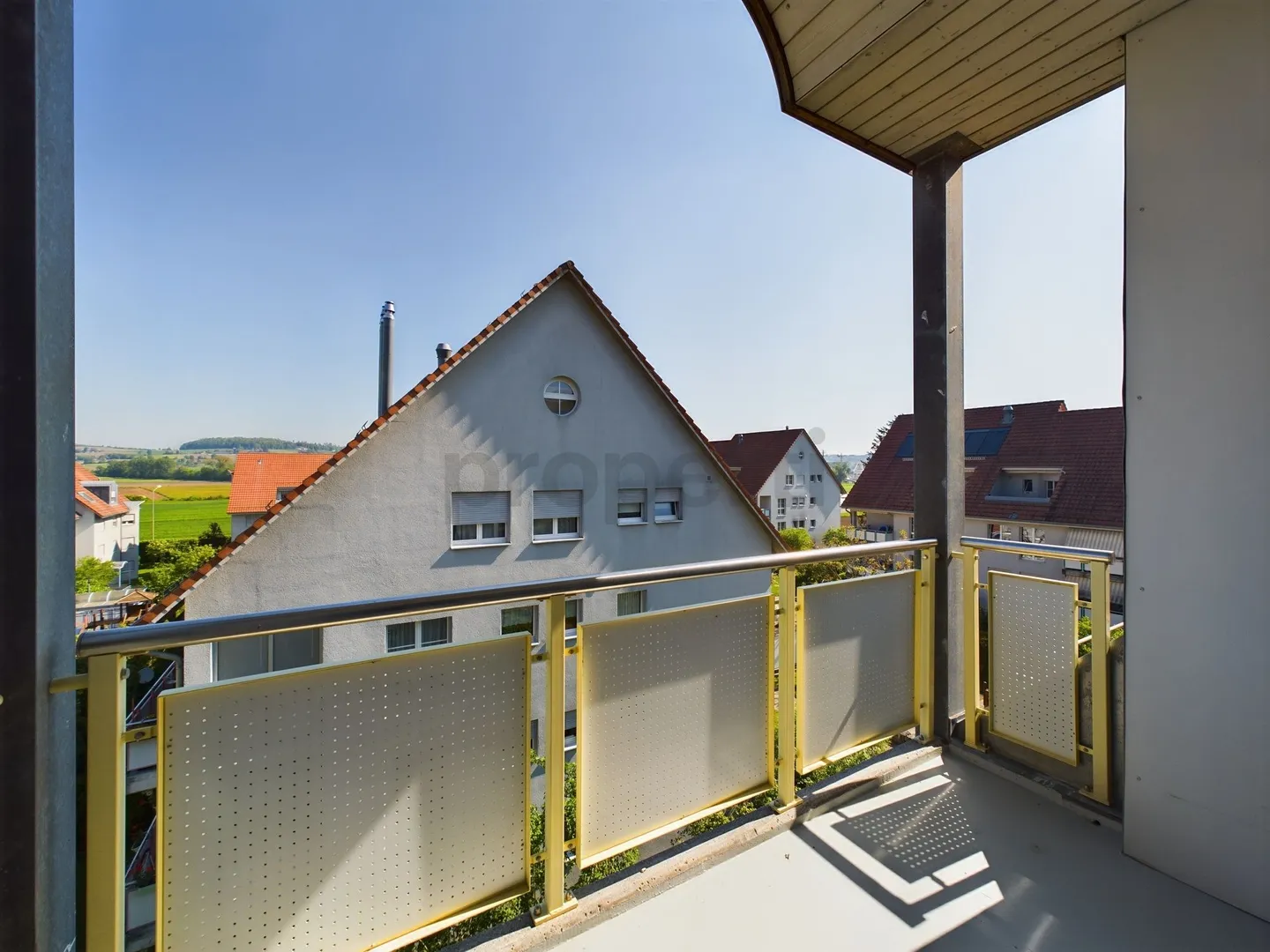 Grosszügige 4.5-Zimmer Maisonette-Wohnung in Dällikon - Foto 11 di 13