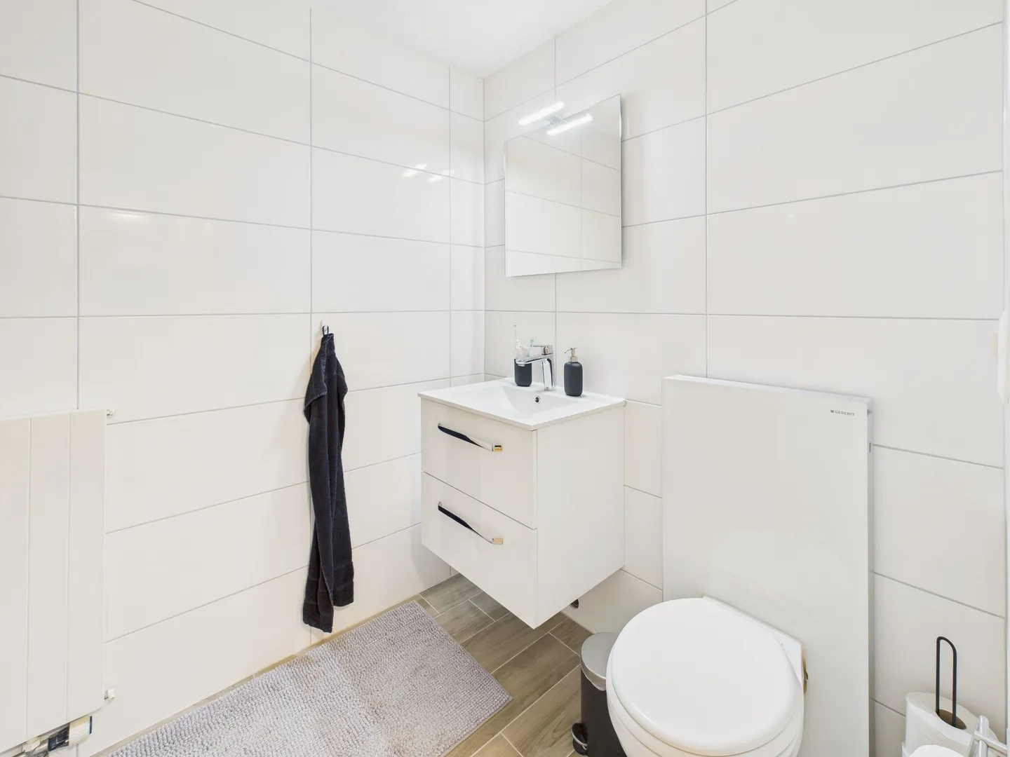 Appartement moderne de 2,5 pièces dans un emplacement ensoleillé à Oberuzwil - Photo 7 sur 10