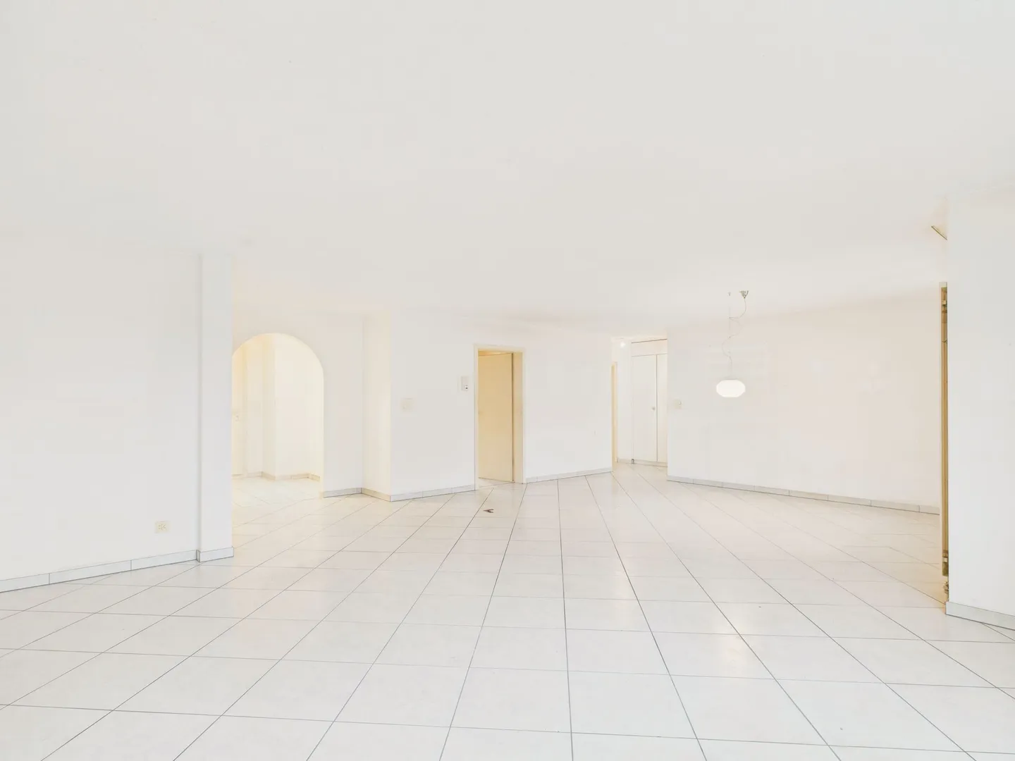 Spacious 3.5-room apartment with balcony, Zuzwil - Photo 2 of 13