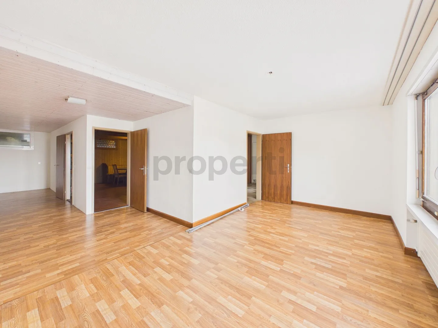 Grosszügiges 7-Zimmer Einfamilienhaus mit Seesicht in Thalwil - Photo 4 of 13