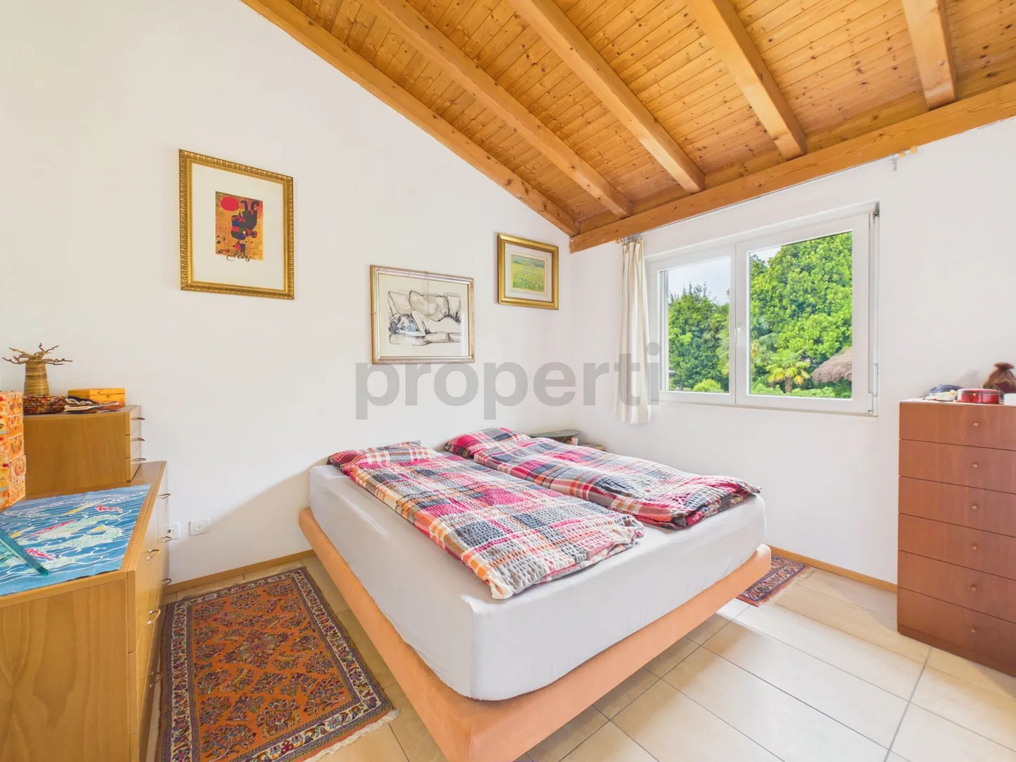 Geräumiges 5.5-Zimmer-Einfamilienhaus mit Garten, Gravesano - Foto 6 von 13