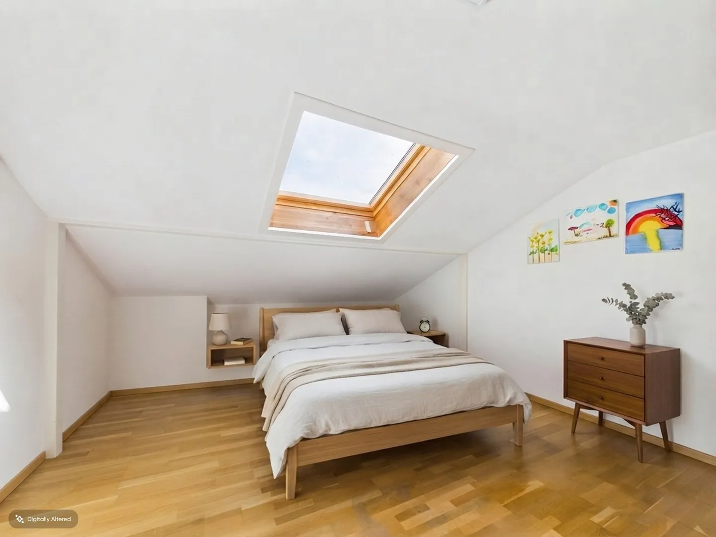 Maisonette Dream on Two Levels: Renovated in 2020 with Underfloor Heating, Balconies, and Parking Space - Photo 6 of 12