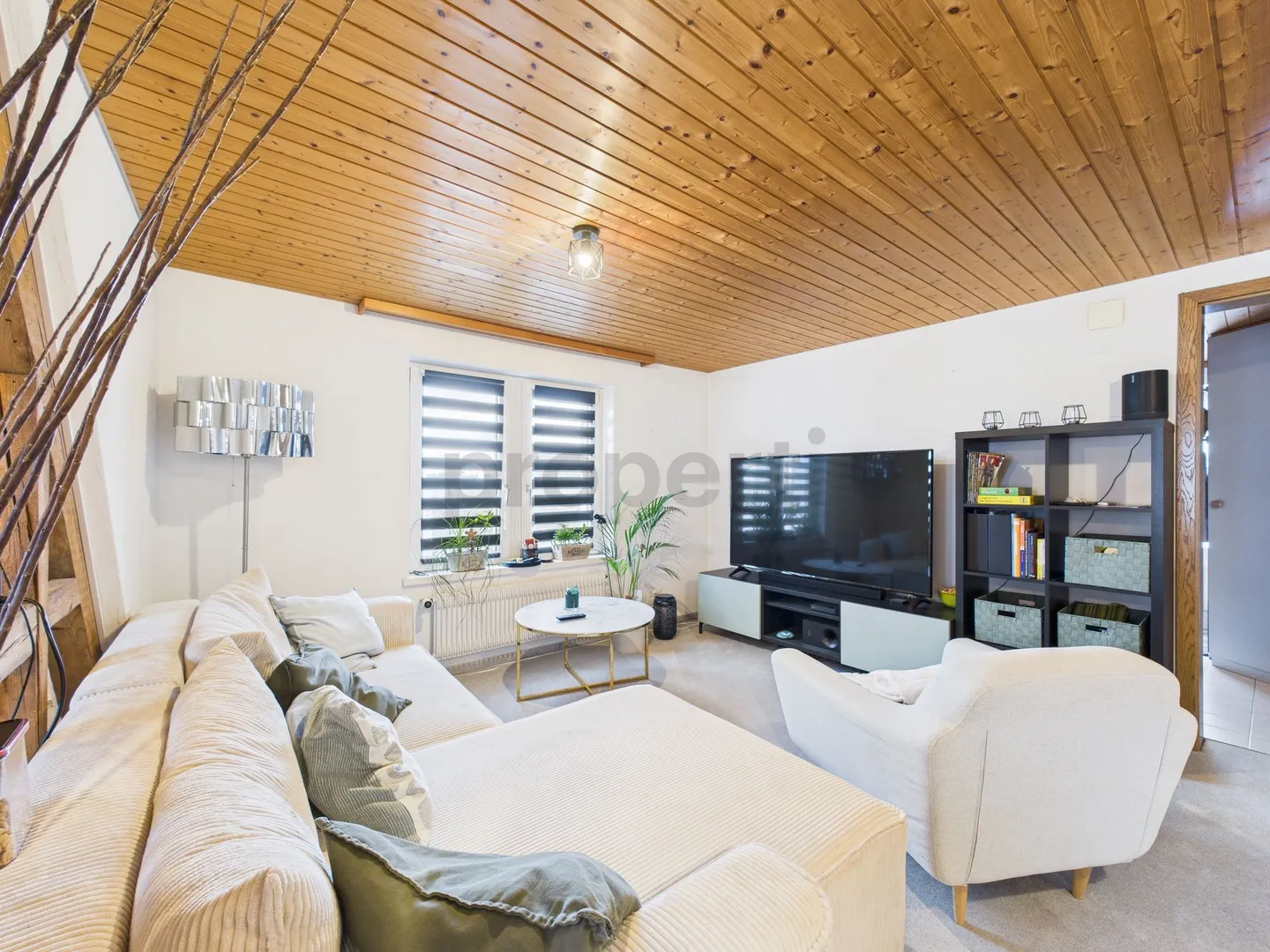 Charming 2.5-room apartment with infrared sauna and fireplace - Photo 1 of 7