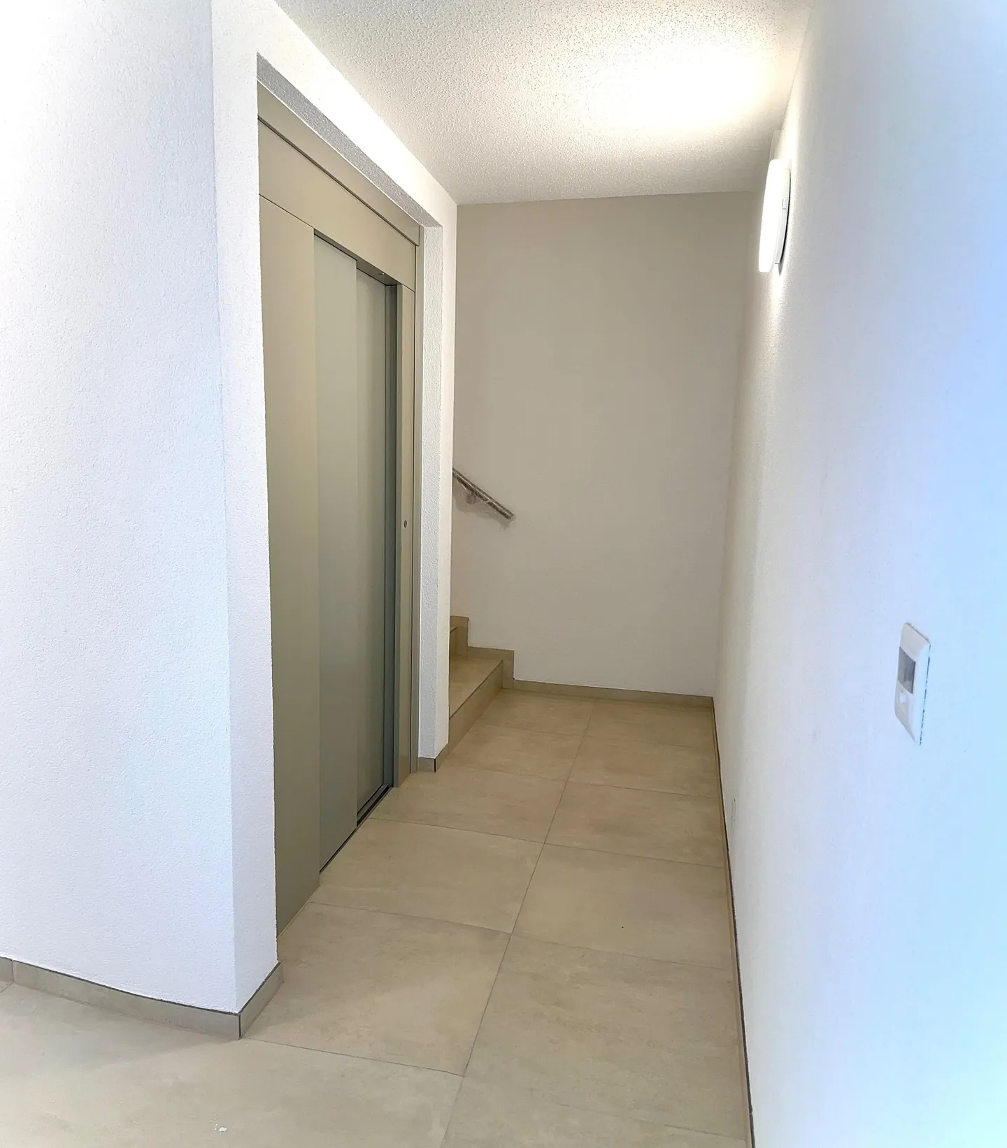 Incantevole appartamento di 4,5 locali a Miex, VS - Foto 6 di 11