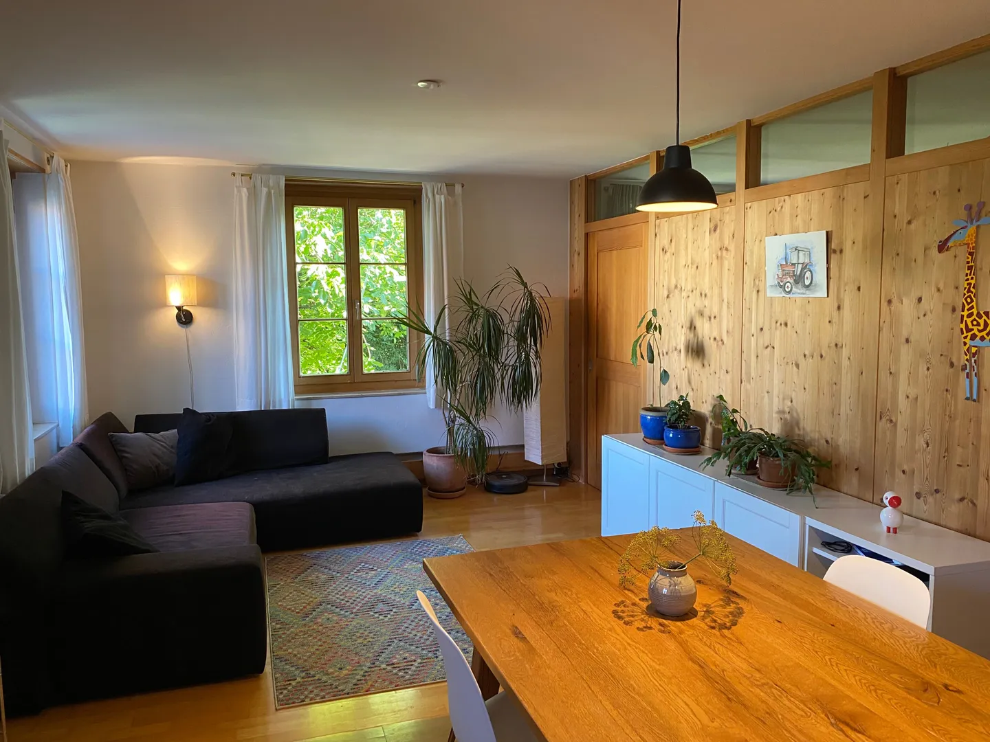 Charismatic 3-room apartment with idyllic garden and natural charm in Maur - Photo 1 of 10