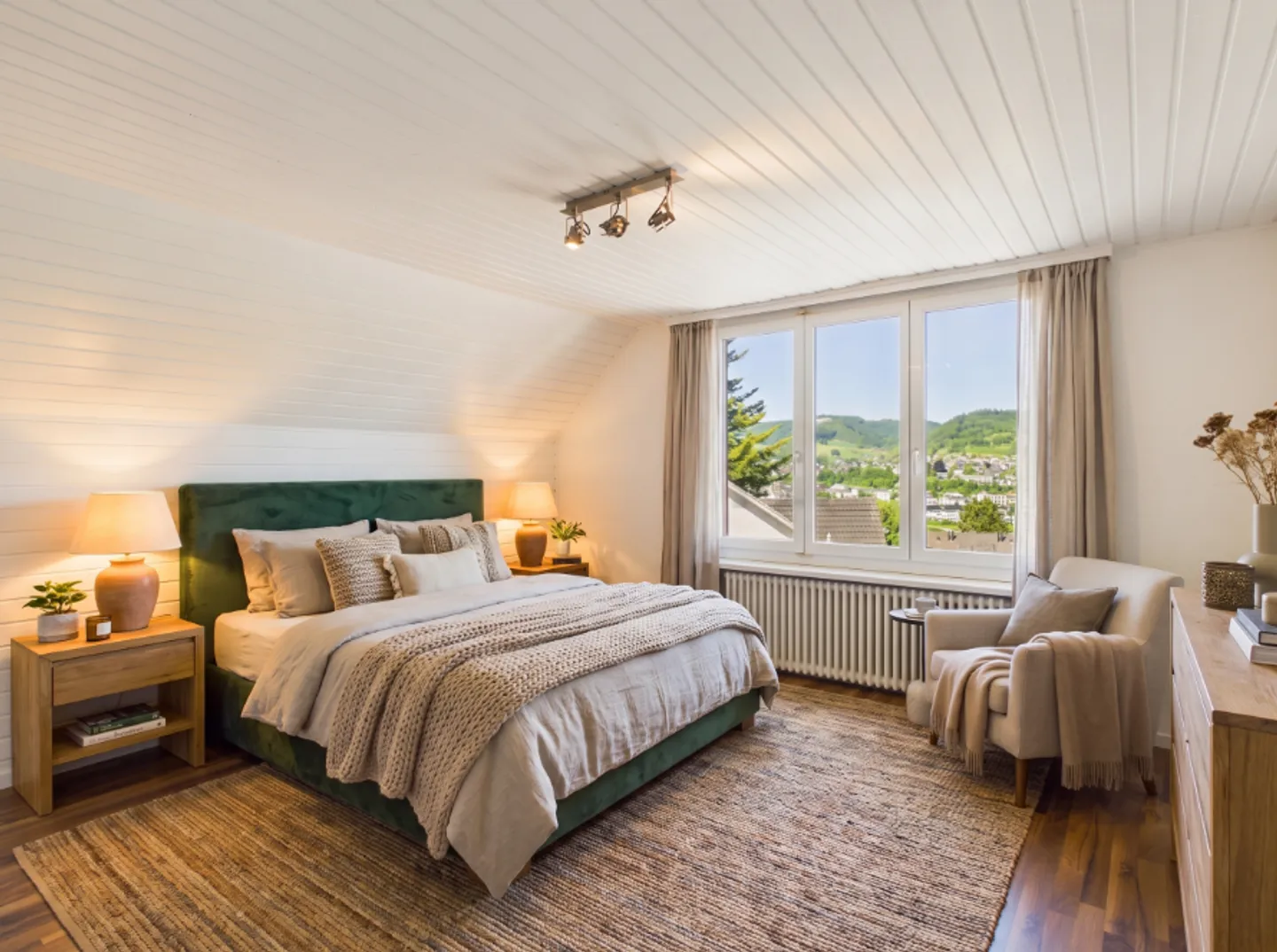 Helle 2-Zimmer-Dachgeschoss-Wohnung in Dorfzentrum von Füllinsdorf - Foto 8 von 13