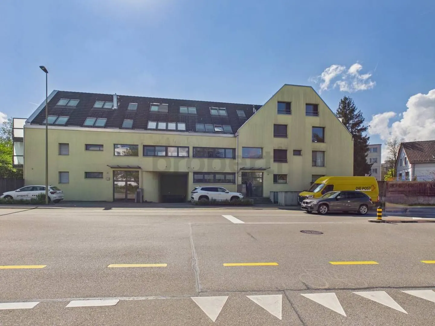 Light, Air & Quality of Life: Your Minergie Home with 2 Balconies and Conservatory in Volketswil - Photo 1 of 12